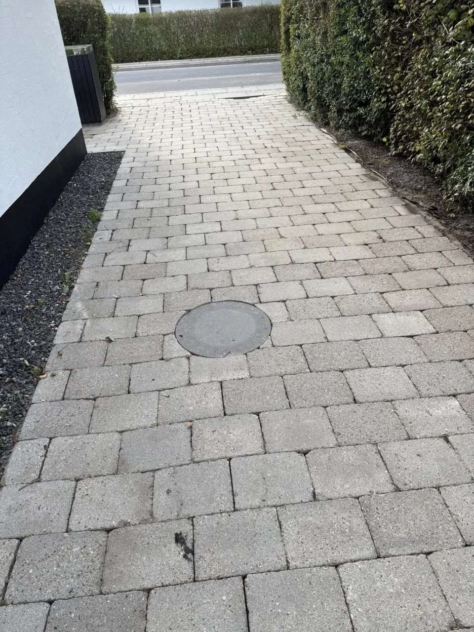 Renset flisegang efter behandling